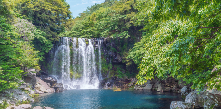 Cheonjeyeon Falls